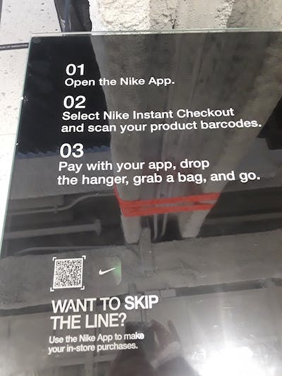 mobile app example of nike
